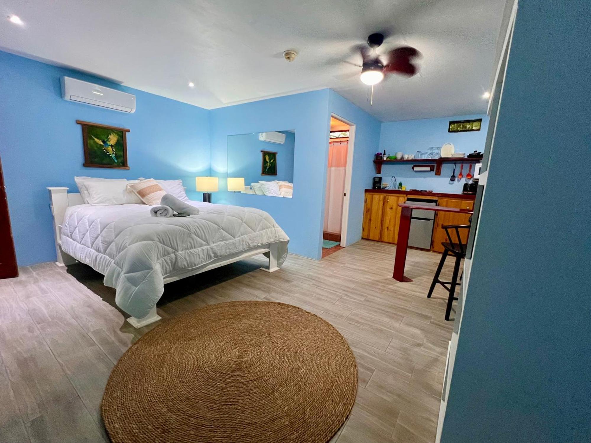 Peace Of Paradise Hotel